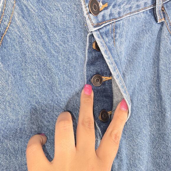 Fashion Nova Jeans Women 11 Light Wash Button Fly Straight High Rise Capsule NEW - Picture 3 of 12